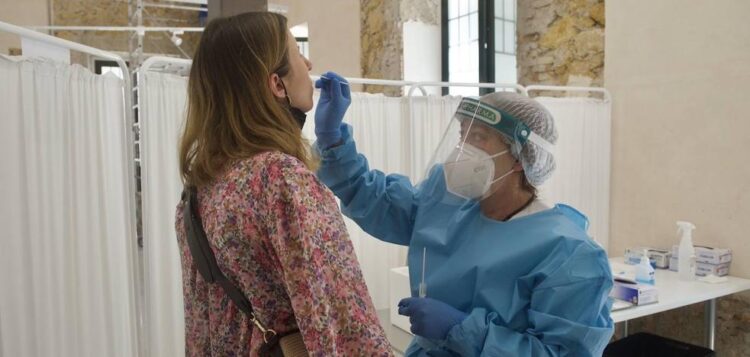 Se dispara a 102 contagios diarios el Covid en Tamaulipas : SS