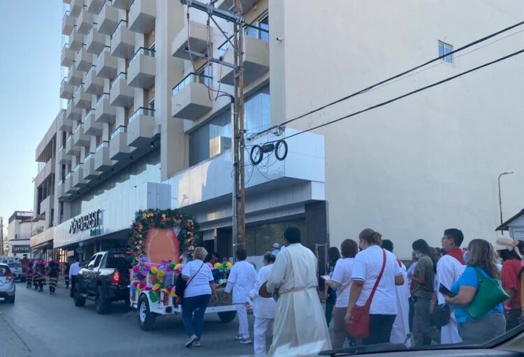 Realizan parroquias peregrinaciones al Santuario de la Virgen de Guadalupe