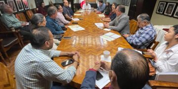 Recursos de Repuve se aplicarán en rehabilitación de tres vialidades, anuncia SEDUE en reunión de gabinete