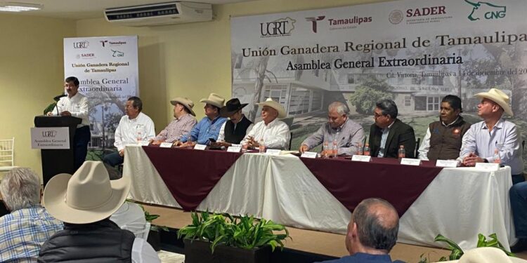 Rinde protesta José Guerrero Gamboa como líder de ganaderos en Tamaulipas