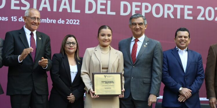 Entrega gobernador Premio Estatal del Deporte 2022 y les refrenda su apoyo