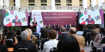 Entrega gobernador Premio Estatal del Deporte 2022 y les refrenda su apoyo