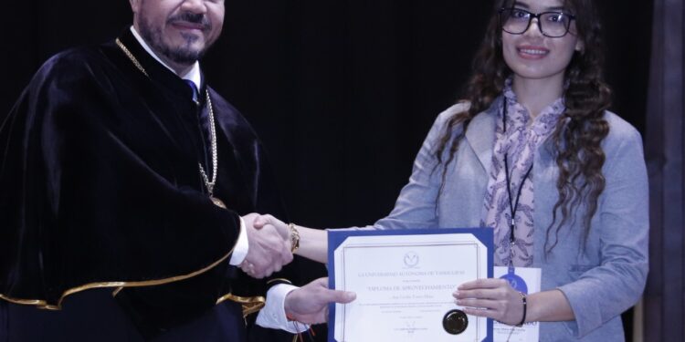 Preside el Rector la entrega de reconocimientos al Mérito Universitario 2022