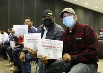 Regresan de Canadá 330 trabajadores agrícolas tamaulipecos
