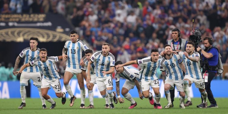 ¡Argentina y Messi conquistan en penales la Copa del Mundo Qatar 2022!