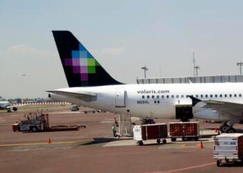 Niegan a Volaris frenar reducción de tope de vuelos en AICM