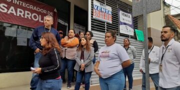 Temen servidores de la nación perder su trabajo ante cese de Elizabeth Cruz