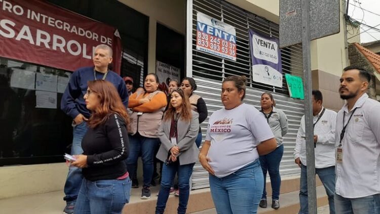 Temen servidores de la nación perder su trabajo ante cese de Elizabeth Cruz