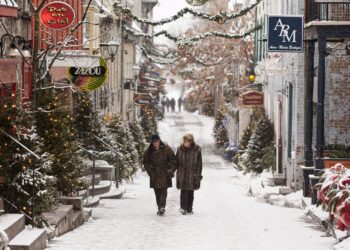 Miles de vuelos cancelados, apagones  e inundaciones por ola polar