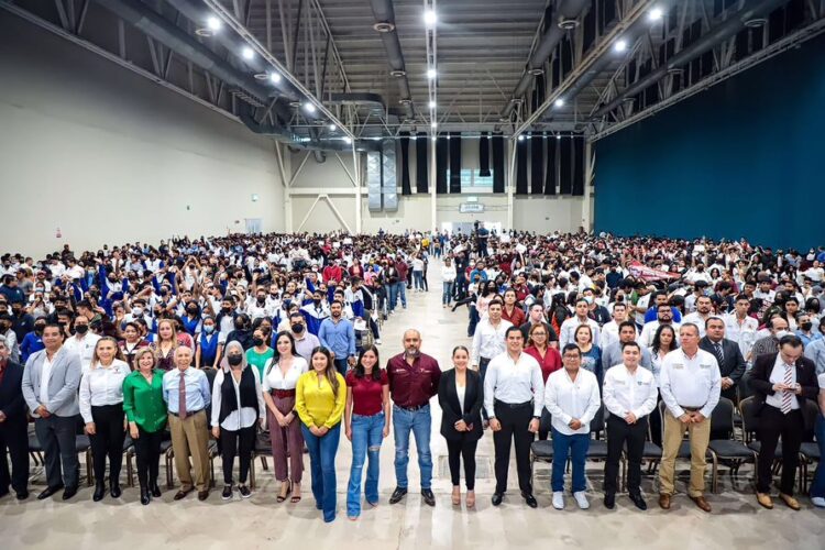Más de 14 mil jóvenes participan en ciclo de conferencias del INJUVE
