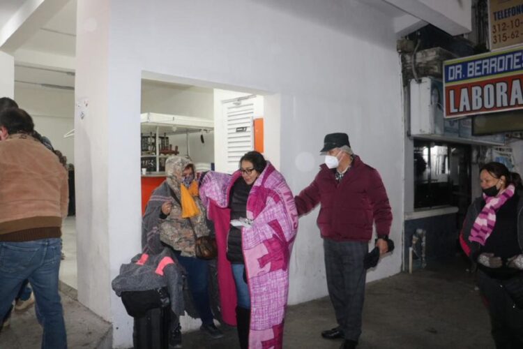 Refuerza Salud atención a personas en riesgo por onda gélida en Tamaulipas