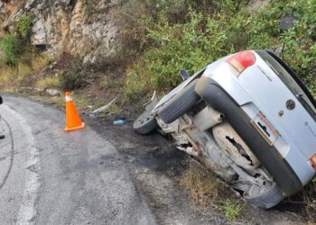 Chofer herido en volcadura en ruta Tula-Ocampo
