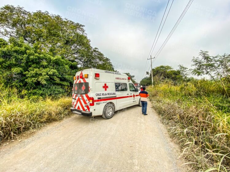 Muere mantense al derrapar su motocicleta