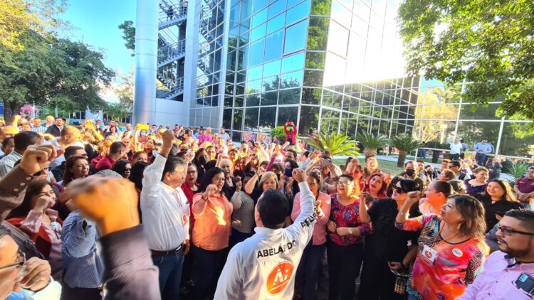 Confían trabajadores de educación en propuestas de Abelardo Ibarra