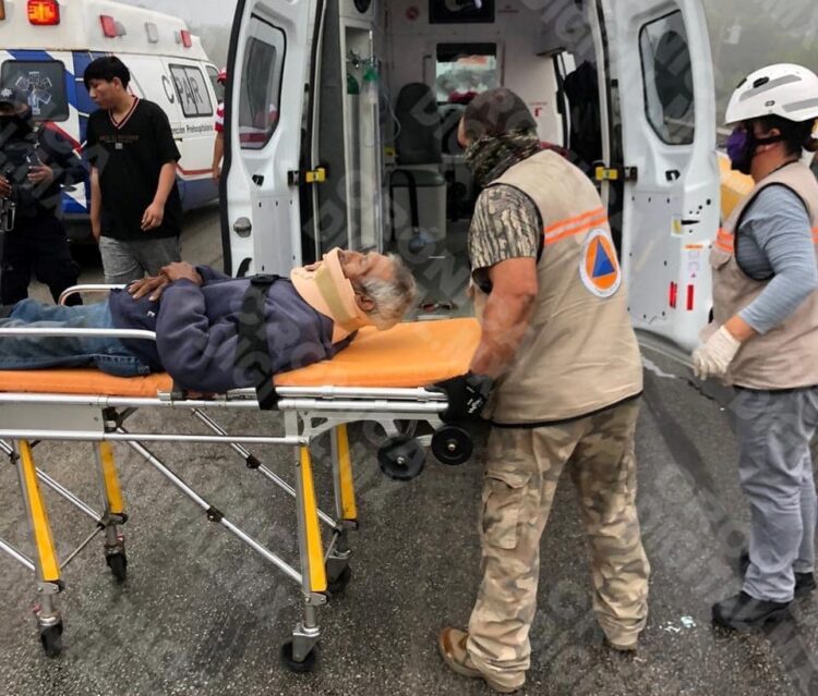 Mueren cuatro piscadoras de chile al chocar en Altamira