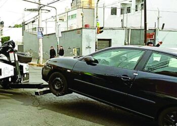 Hallan el auto del atentado a Ciro Gómez Leyva en la CDMX