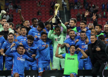 Cruz Azul se proclama campeón de la Copa por México ante Chivas