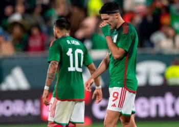 Raúl regresó a los entrenamientos de Wolves