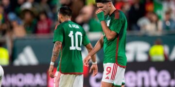 Raúl regresó a los entrenamientos de Wolves