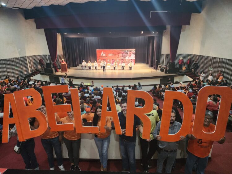 Van en Nuevo Laredo por la dignificación del SNTE