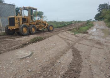 Llevan obras y servicios públicos a zona rural de Victoria