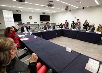 Se recupera actividad económica en México, informa al Senado el Banco de México