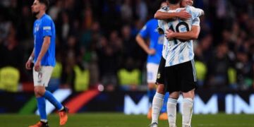 Nathan Aké elogió a Messi y Julián Álvarez en la previa de Países Bajos-Argentina