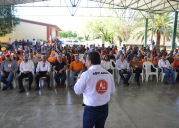 Maestros de Padilla se suman al proyecto de Abelardo Ibarra para el SNTE