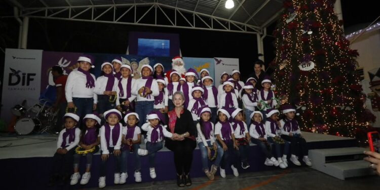 Llega la Navidad a la Casa Club del Adulto Mayor