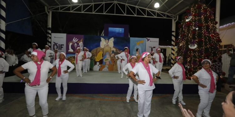 Llega la Navidad a la Casa Club del Adulto Mayor