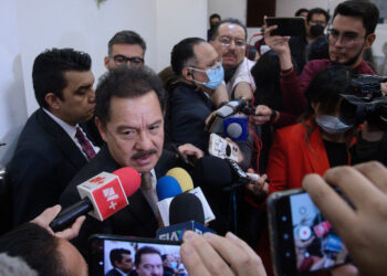 Morena reconoce error en plan B de reforma electoral; hay párrafos anticonstitucionales