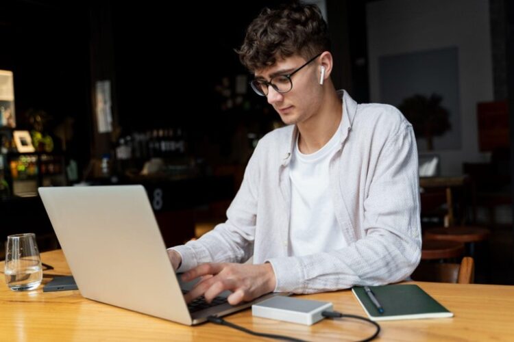 ¿Necesitas una laptop? ¡Descubre sus ventajas y consigue la tuya!