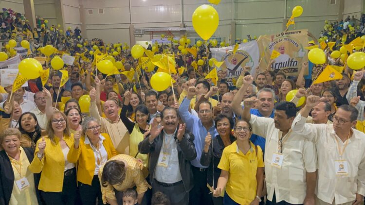 Pone Arnulfo Rodríguez su experiencia a favor del SNTE y agremiados