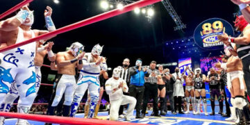 Emotivo adiós en la Arena México al luchador Black Warrior 