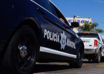 Policías secuestran, torturan y le quitan 9 mil dólares a cirujano plástico en Tijuana