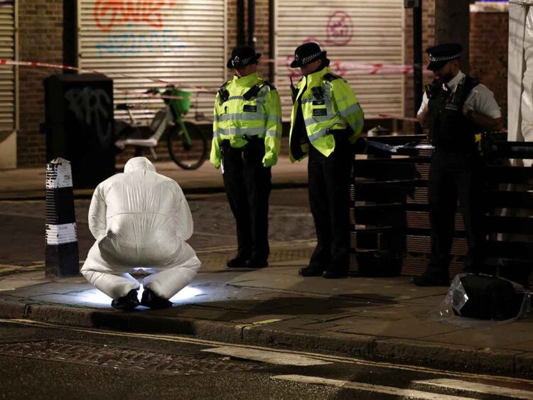 Se registra tiroteo en iglesia de Londres; hay seis heridos