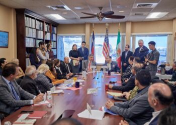 Ampliarán y modernizarán cruces fronterizos entre Laredo y Nuevo Laredo