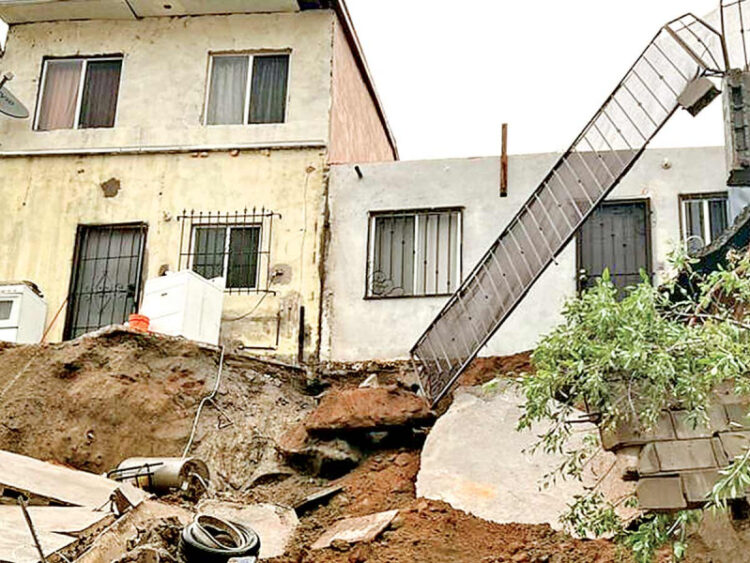 Tormenta en Tijuana deja cuatro muertos; suspenden clases por bajas temperaturas