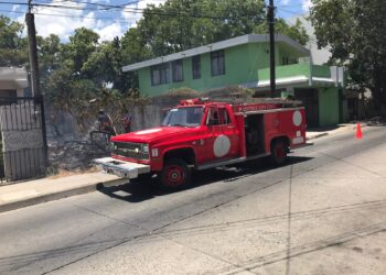 Protección Civil pide evitar quemas de maleza en solares baldíos