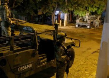 Emboscan a militares en Coalcomán, Michoacán; matan a comandante