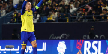 Cristiano Ronaldo debuta en Al-Nassr con triunfo y se pone líder