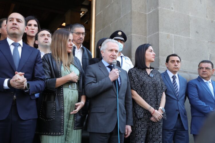 Presenta Santiago Creel acción de inconstitucionalidad contra reforma electoral