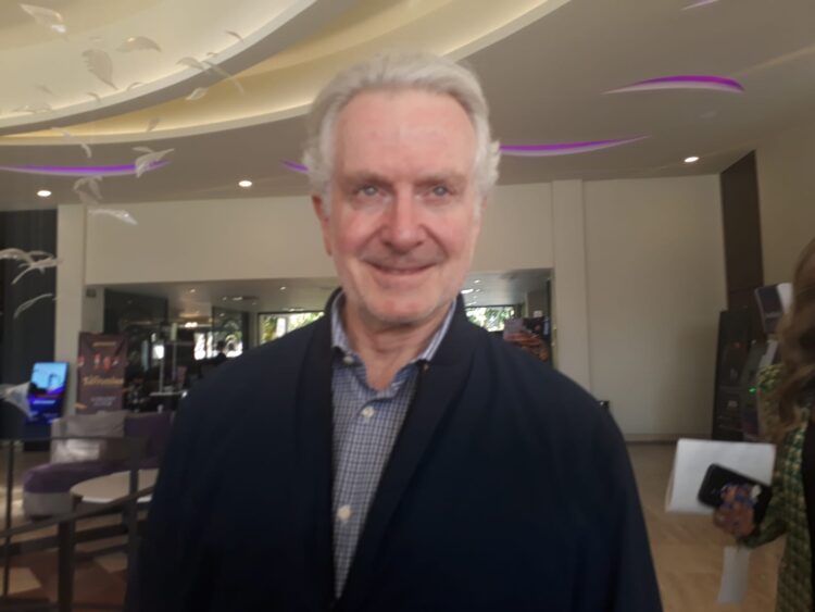 Se “destapa” Santiago Creel como candidato del PAN a presidente de la República