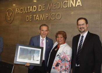 Inicia UAT vinculación con prestigiado centro médico de los Estados Unidos