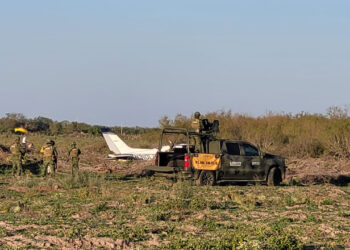 Avioneta aterriza de emergencia en Reynosa; iba de Nuevo León a  Mc Allen