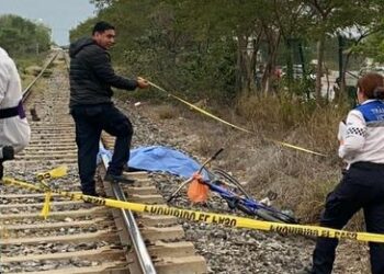 Mata el tren a distraído ciclista en la Col. Libertad de Victoria