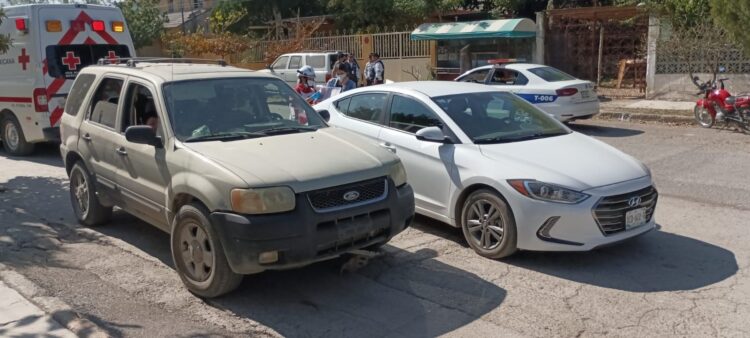 Mujer da alcance a “chocón” que se dio a la fuga