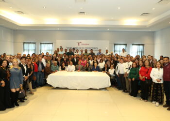 Convive Américo Villarreal con comunicadores de Tamaulipas en Día del Periodista