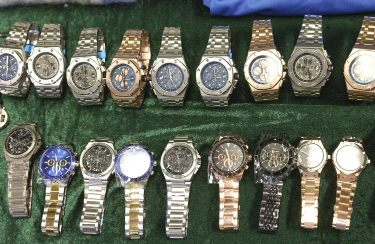 Confiscan en Chicago más de 23 MDD en mercancía