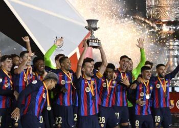 El Barca gana la Súper Copa tras golear al RM